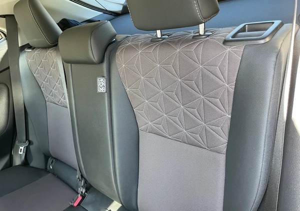 Toyota Yaris Cross cena 120000 przebieg: 18000, rok produkcji 2022 z Serock małe 596